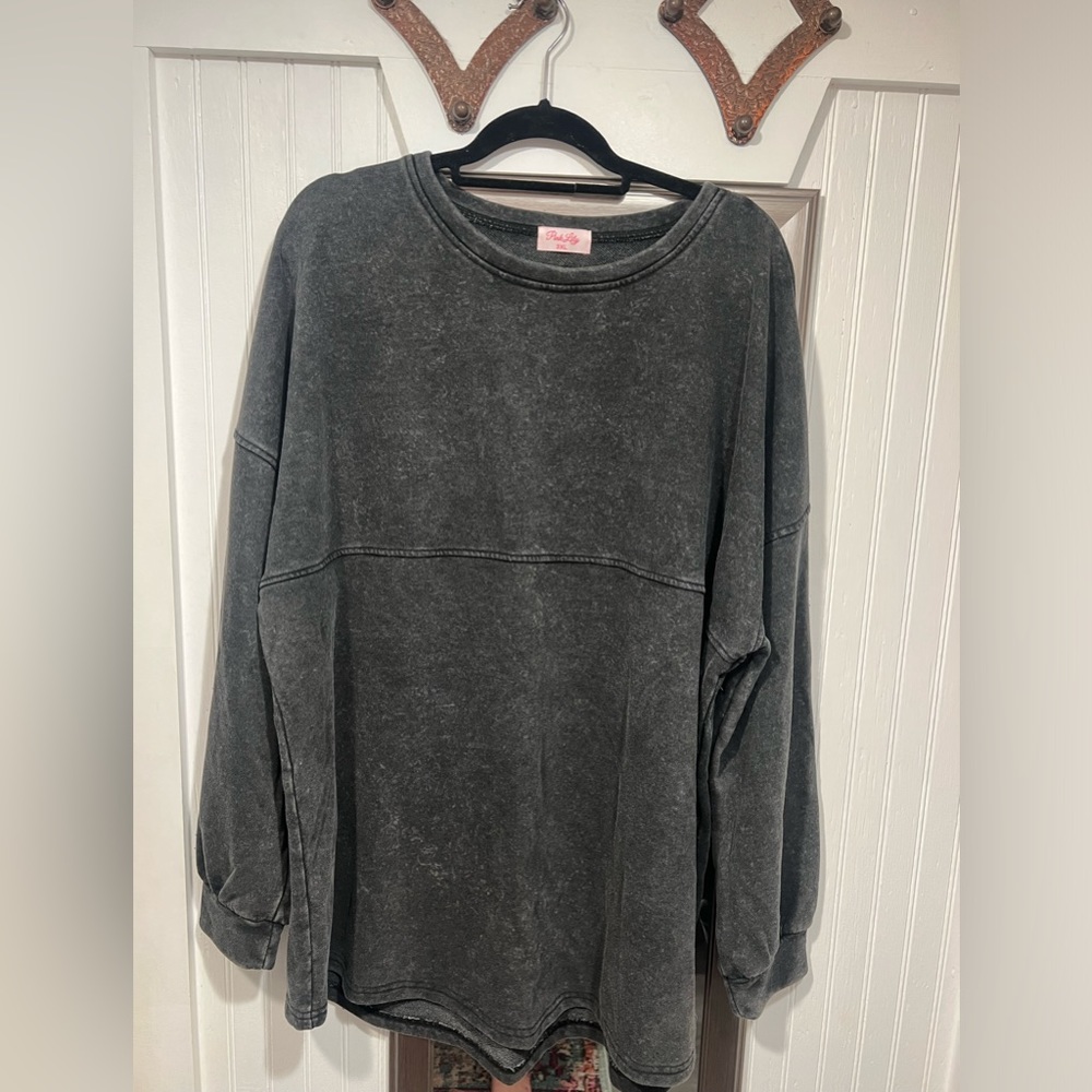 Pink Lily Crewneck Sweatshirt